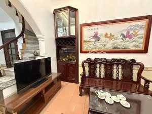 [siêu rẻ]bán nhà lê thanh nghị, dân xây kiên cố, 3 bước ra phố, 60m, nhỉnh 11 tỷ.