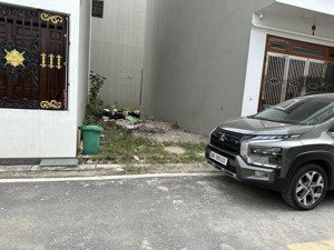 đấu giá ao ngòi_đức thượng_xã hoài đức 60m2 nhỉnh 6 tỷ. đường ô tô tránh, phân lô, vỉa hè