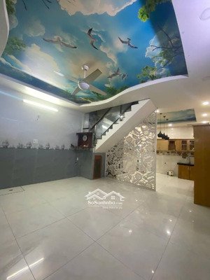 mặt tiền tân phú - sát tô hiệu - 70m2 - ngang 5m - nở hậu - ô tô vào nhà - chỉ 8.xx tỷ