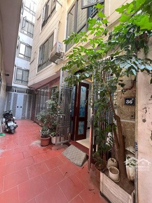 bán nhà sổ nở hậu 30m2, 5 tầng, giá 7 tỷ. , full nội thất. ô tô tránh. khương hạ, thanh xuân.