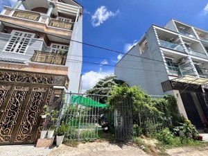 95/m2 đất 2 mặt tiền trước sau -xây dựng tự do -đường nhựa 8m thông tứ tung -tt nhà bè