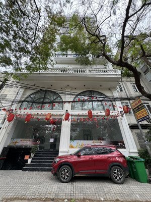 nhà đấu giá yên xá tnhà đấu giá yên xá tân triều dòng tiền 5 tỷ/năm-240m/12m mặt xây 1 hầm 10 nổi