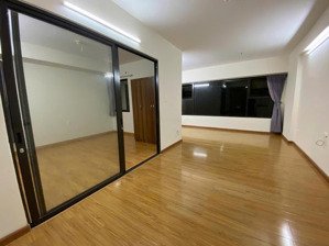 chủ gửi bán căn hộ kikyo, 1pn+, 1wc, view hồ quá đẹp, đã có sổ, giá 3.25 tỷ bao thuế phí