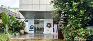 cho thuê văn phòng đẳng cấp tại hoàng diệu, quận 4 - 131m - tràn ngập ánh sáng và cây xanh!