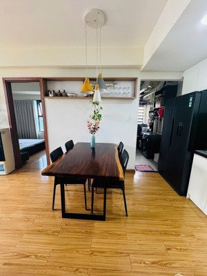 căn góc tầng cao siêu hiếm, 2pn 2wc, ban công và logia, full nội thất xịn, 4.18 tỷ, hỗ trợ vay