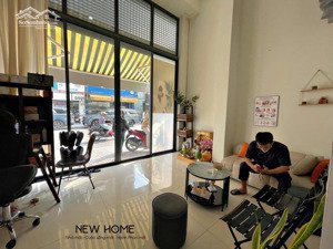 cho thuê mặt bằng kinh doanh - mbkd mặt tiền huỳnh văn bánh phú nhuận - có vỉa hè, gác lửng, wc