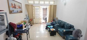 chính chủ bán nhà 4 tầng , trung tâm tân bình, 5 phòng ngủ, 5 phút tới vincom, đường 12m, sổ riêng.