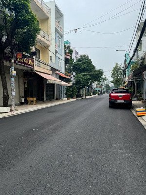 1 căn duy nhất - mặt tiền thành công - tân thành ( 4x18m, 1 lầu cho thuê 14tr ) nhỉnh 11 tỷ