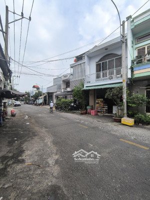 nhà mặt tiền rộng khu dân trí cao gần đường lũy bán bích, 73m2, chỉ 100tr/m2