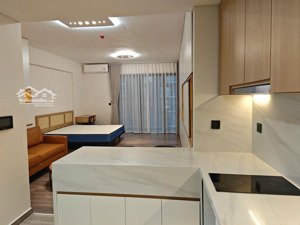 bán nhà tập thể tầng 2 lô góc nghĩa tân dt 130m2, có 4 ngủ 2 vệ sinh giá 4,8 tỷ