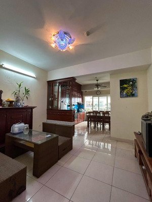 bán cc toà ct1b nam đô 609 trương định, dt 94m2 3pn 2wc. full nội thất. giá 7,6 tỷ lh 