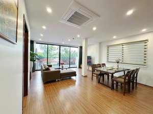 cho thuê căn hộ cao cấp 2 phòng ngủ view hồ tại phố vũ miên, tây hồ.