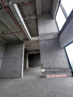 penthouse ecopark - s: 280m2 có bể bơi. trần cao 9m. lh 