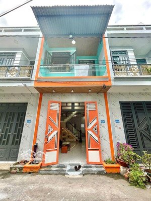 bán nhà mới xây 52m2 full thổ cư shr giá 1,65 tỷ đối diện kcn cầu tràm