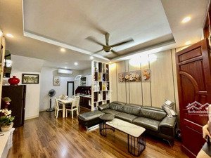 bán nhà trần đại nghĩa 38m 5t, nhà mới ở luôn, lô góc, 2 thoáng , ngõ thông , ở sướng