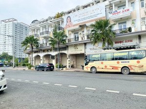 cho thuê nhà nguyên căn đường tạ quang bửu giá từ 20 triệu/tháng, đã hoàn thiện cơ bản vào ở ngay .