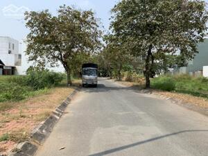 Bán đất nền Nam Long Quận 9 diện tích 7m x 20m đường 12m sổ đỏ cá nhân giá chỉ 14,3 tỷ, rẻ nhất dự án.