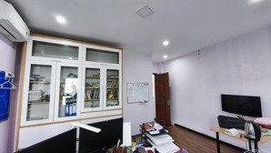 trung tâm hà đông mặt hồ cực hiếm 45m² 5 tầng ô tô vào tận nhà giá 14 tỷ