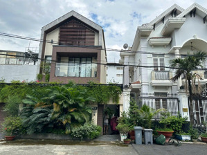 bán căn biệt thự siêu đẹp đường 25, hiệp bình chánh, đối diện công viên, đường trước nhà 20m