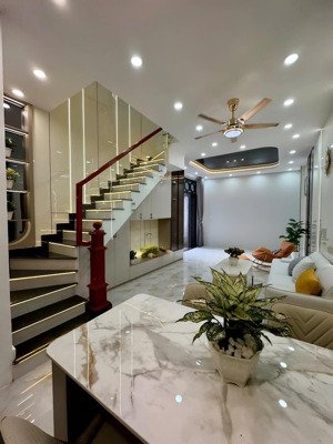 (gv - nt - 3) hẻm quang trung, nhà mới 3 tầng, giá chỉ 6.8 tỷ