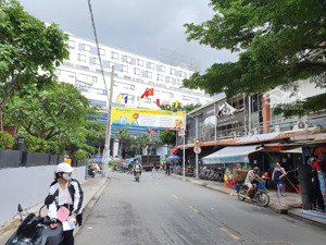 bán 27 phòng chdv đường ung văn khiêm p25 bt. 7.1x24m 180m2 đất 4 tầng. vị trí đẹp ngay đh hutech.