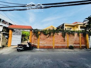 biệt thự sân vườn - gần nhà ga t3, sân golf tân sơn - 462m2, (14x33)m - 2 tầng - hàng kín 1 đời chủ