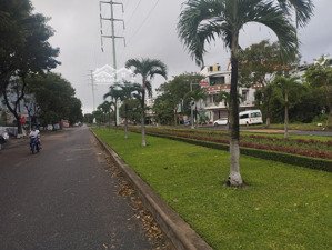 chủ cần bán lô góc đường an dương vương , đường lê văn hưu ngủ hành sơn tpđn