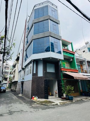 siêu phẩm 6 tầng góc 2mt hẻm 8m lạc long quân đang cho thuê 40tr/tháng