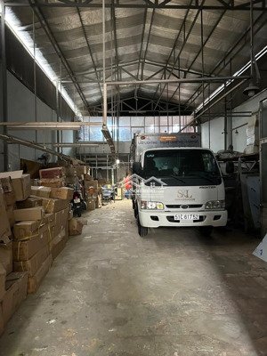 xưởng mt nhánh trung mỹ tây ngay chợ chó, 339m2 thổ cư sẵn nhà xưởng 16,5tỷ tl