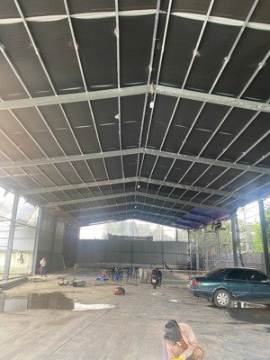 cho thuê ngay 1100m2 kho xưởng tiêu chuẩn pccc tại quốc oai. giá thuê 85 nghìn/m2/tháng xuất vat