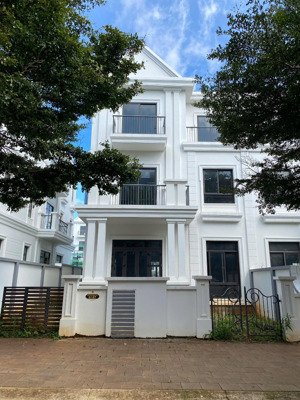 12,2 tỷ - biệt thự đơn lập 2 mặt tiền đường tường vi, ecocity