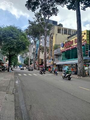  CHỈ 24 TỶ! MẶT TIỀN CĂN GÓC ĐẸP TÔN THẤT TÙNG, BẾN THÀNH – 5 TẦNG - 40M².