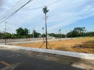 cần bán gấp lô đất la gián, hòa lạc để giải quyết ngân hàng full thổ cư