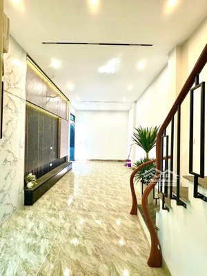 nghĩa đô! cầu giấy, 33m2 6 tầng thang máy, full đồ. giá tốt!