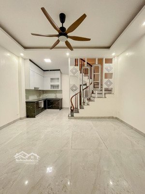 bán nhà giang văn minh, 1p ra phố, ô tô cách vài bước, ba gác chạy, kinh doanh, nt đẹp, 38m2*5t