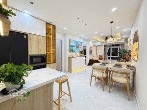 bán căn hộ chung cư sky garden 3, 6,8 tỷ, 74m2, 2pn, 2wc, pháp lý đầy đủ tại tân phong, q7, hcm