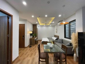 phòng siêu xinh gần hồ tây võng thị