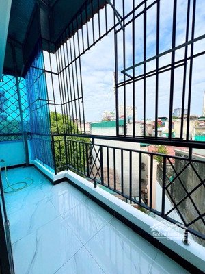 vào ở ngay - đường văn cao - 30m2 - mt 5m - 3 ngủ đủ công năng - giá 7.9 tỷ