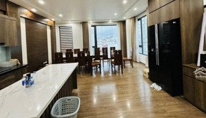 đẹp vô cùng tổ quốc khâm thiên. 6 tầng, thang máy, lô góc, ô tô tránh, kinh doanh, văn phòng. 56m2