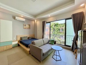 cho thuê căn hộ full nội thất, nhà thang máy, phú nhuận giáp q1, q3, view sông bờ kè trường sa