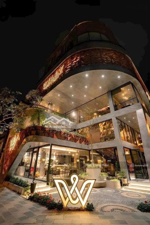 cho thuê nhà mặt phố nguyễn duy trinh, đẹp nhất bán đảo linh đàm,diện tích sử dụng:370m2,mọimo hinh