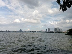 chính chủ cho thuê phòng 2n1k 65m2 tầng 3 tại ngõ 141 phố trích sài, tây hồ, hà nội.