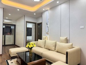 cần tiền bán gấp chung cư a14 nam trung yên 2n1w full nội thất, sổ đỏ chính chủ 5,x tỷ