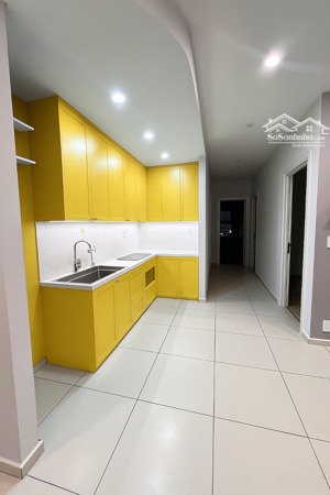 bán các căn góc 3pn + 3wc rộng 80 - 120m2 giá 4.3 tỷ, mỗi tầng có 2 căn hiếm