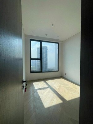 chủ đầu tư cần bán gấp căn hộ 2pn view tuyệt đẹp tại lumiere riverside!