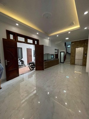 bán nhà phú thượng, tây hồ, cạnh cipucha, 6 tầng thang máy, dt 43m2* mt 5m* giá 8.9 tỷ