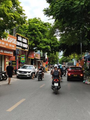 bán nhà 2 tầng đường thông ô tô 7 chỗ gần hv nông nghiệp dòng tiền dt78m2 chỉ 10.5tỷ