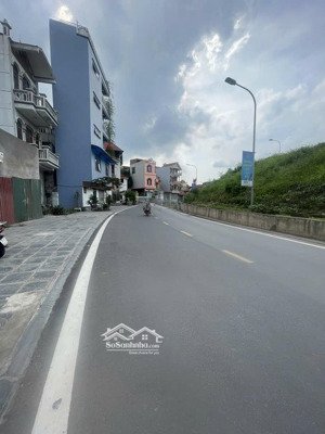 đất mặt phố kinh doanh, vỉa hè rộng 60mxmt 5m chỉ 11 tỷ. phúc lợi long biên