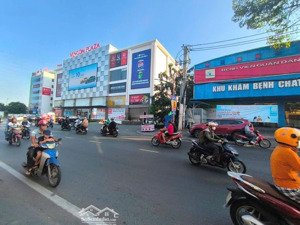 bán nhà mặt phố ở hiệp phú, 18 tỷ, 180m2, chính chủ giá cực chất