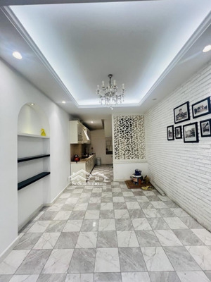 bán nhà - q1 - trần hưng đạo - 5tầng - btct - sân thượng - 3pn - 3wc(tl) 9,7xx tỷ